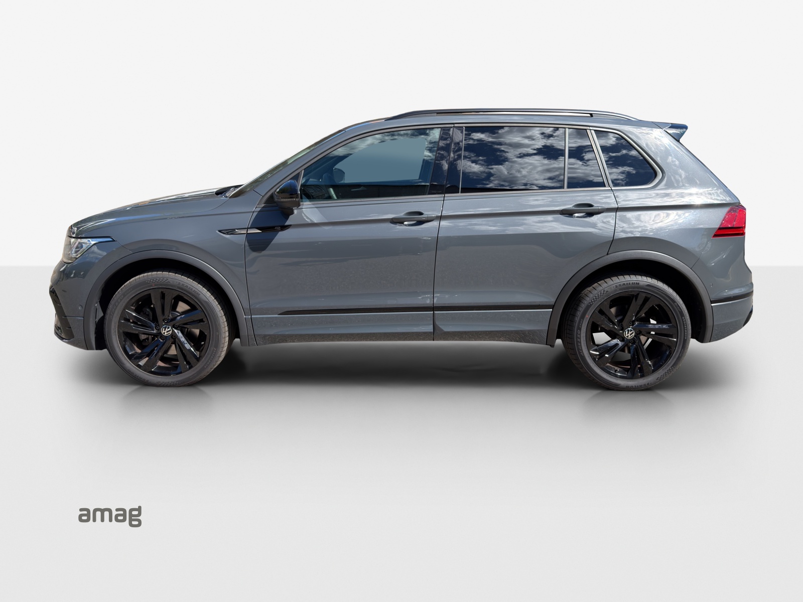 VW Tiguan 2.0TSI R-Line 4Motion DSG-showroom-element-1