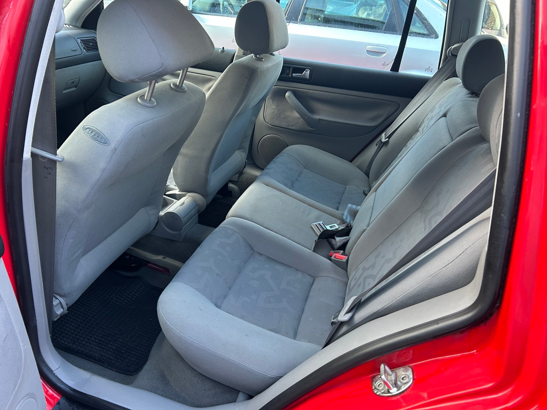 VW Golf Variant 1.8 20V 4Motion-image-10