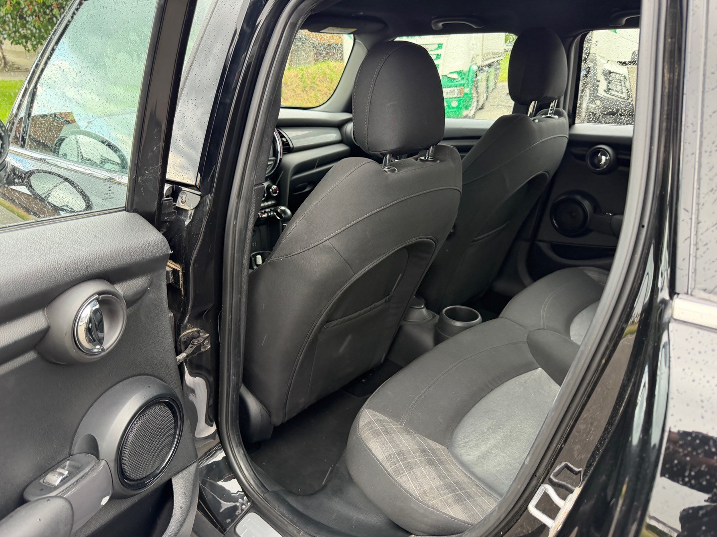 MINI Cooper Steptronic-image-8