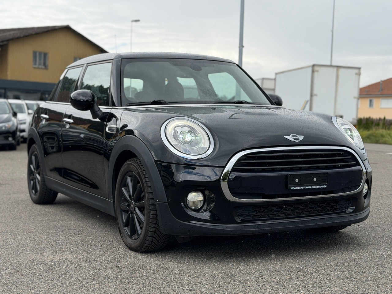 MINI Cooper Steptronic-image-2