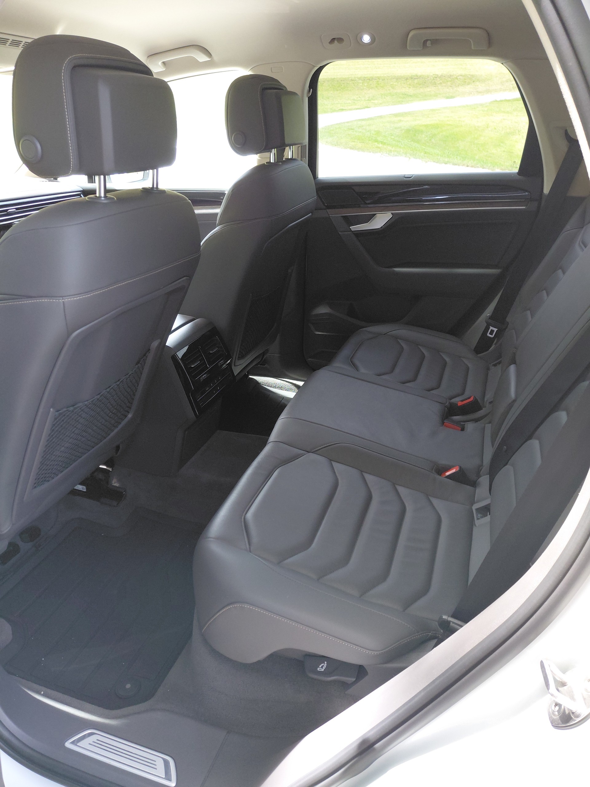 VW TOUAREG-image-4