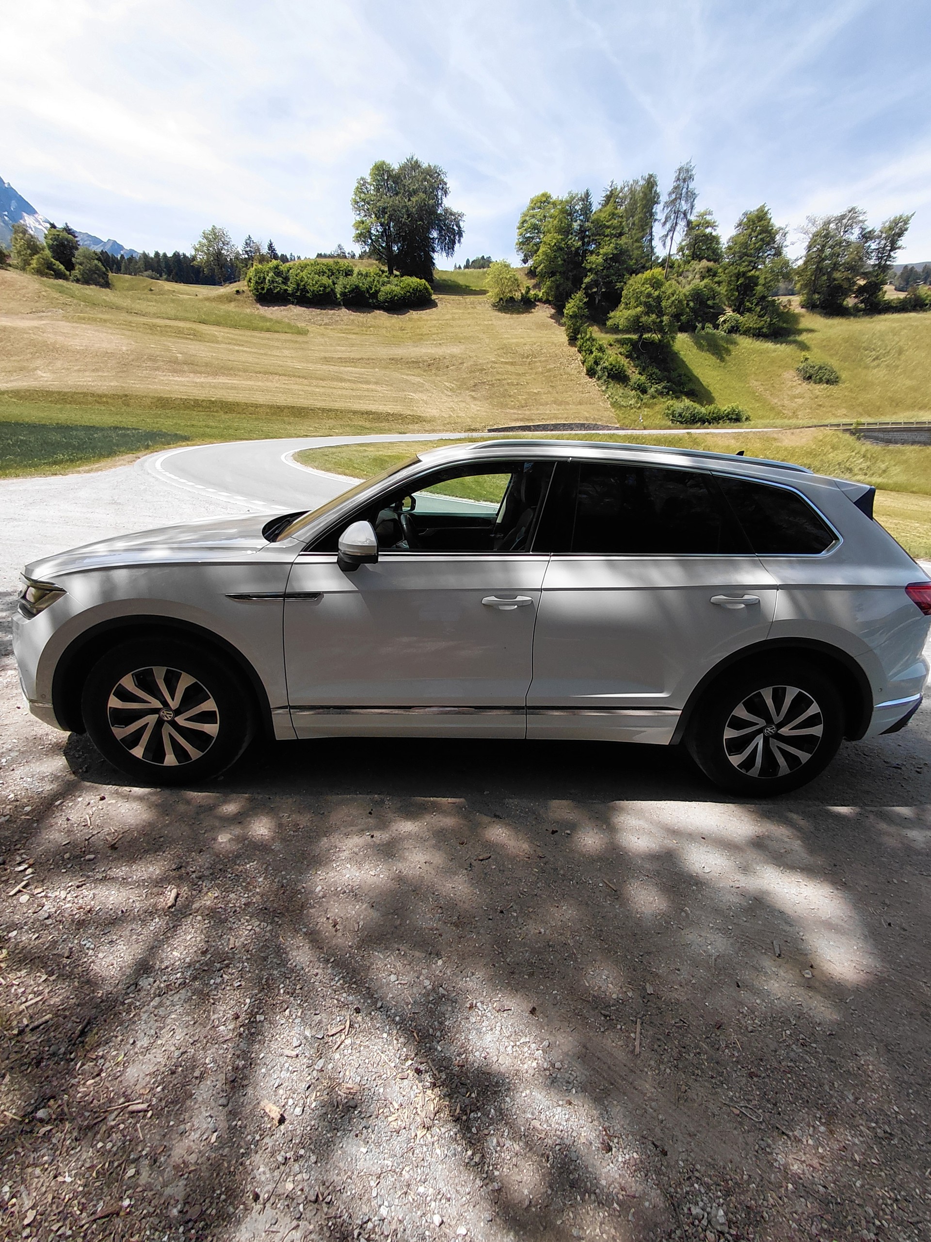 VW TOUAREG-image-11