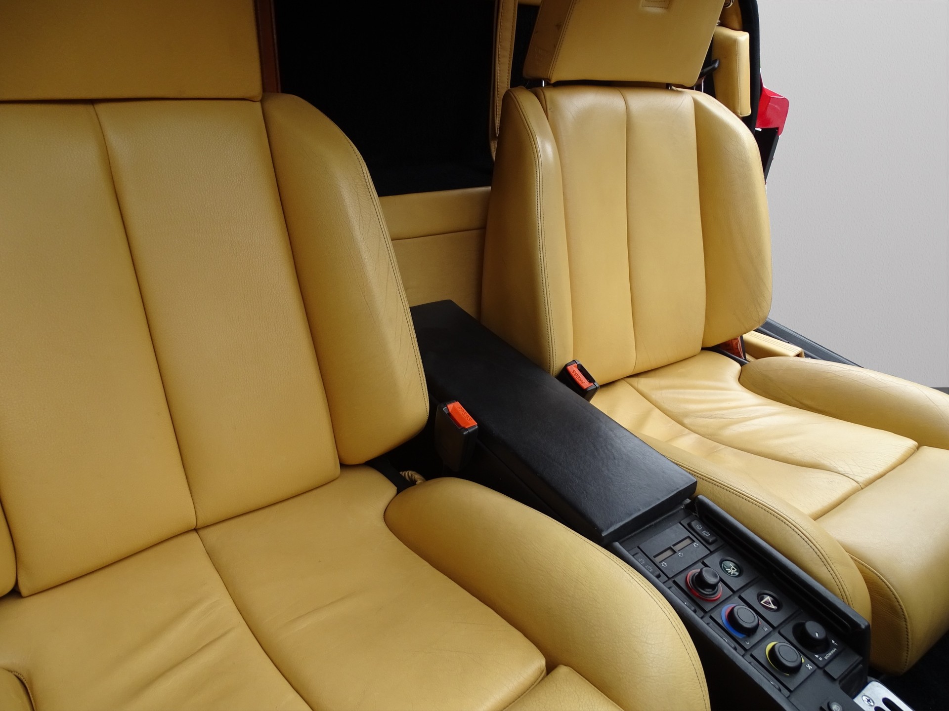 FERRARI Testarossa-image-12