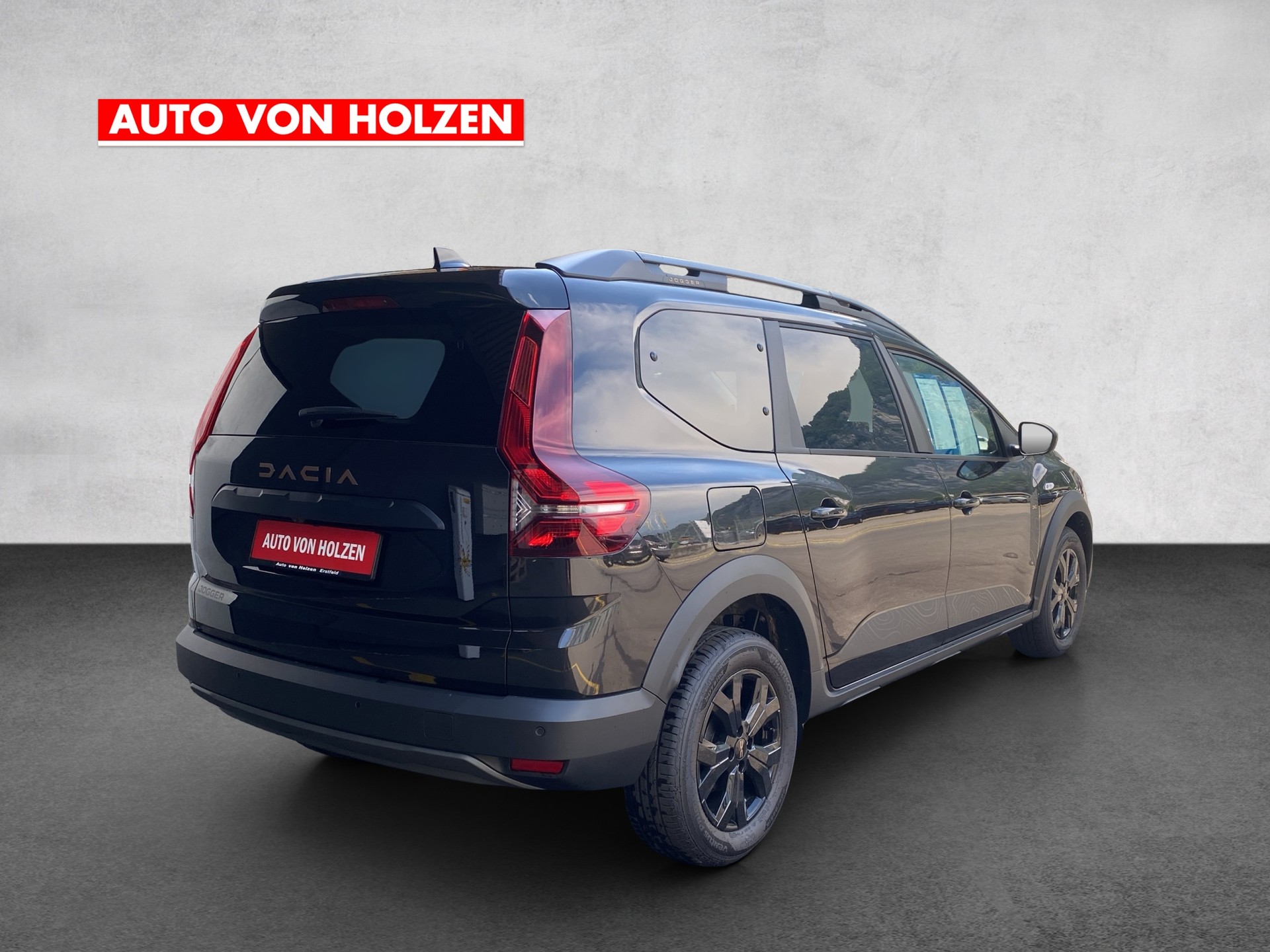 DACIA Jogger TCe 110 Extreme-showroom-element-3