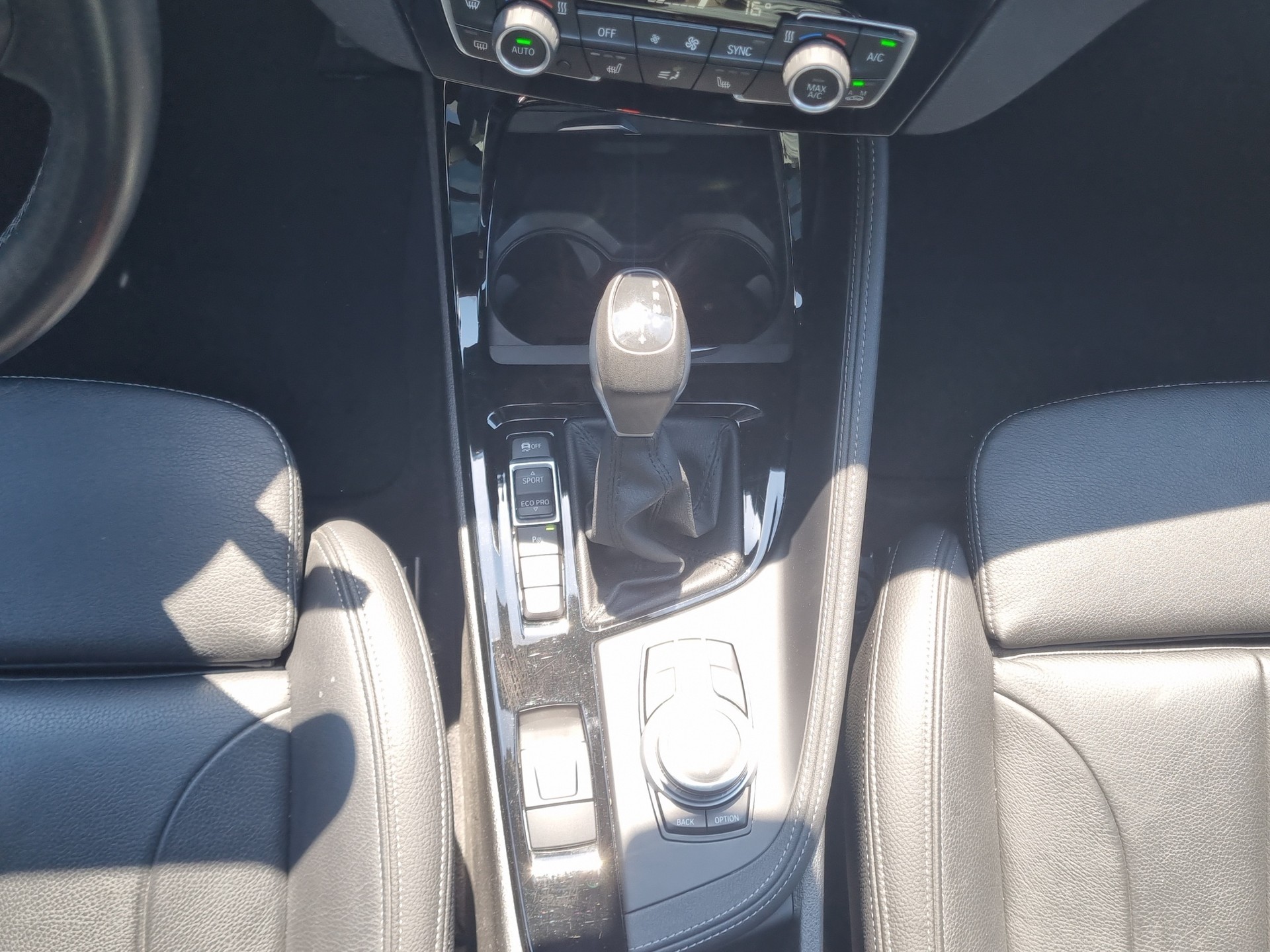BMW X2 xDrive 25e M Sport Steptronic-image-17