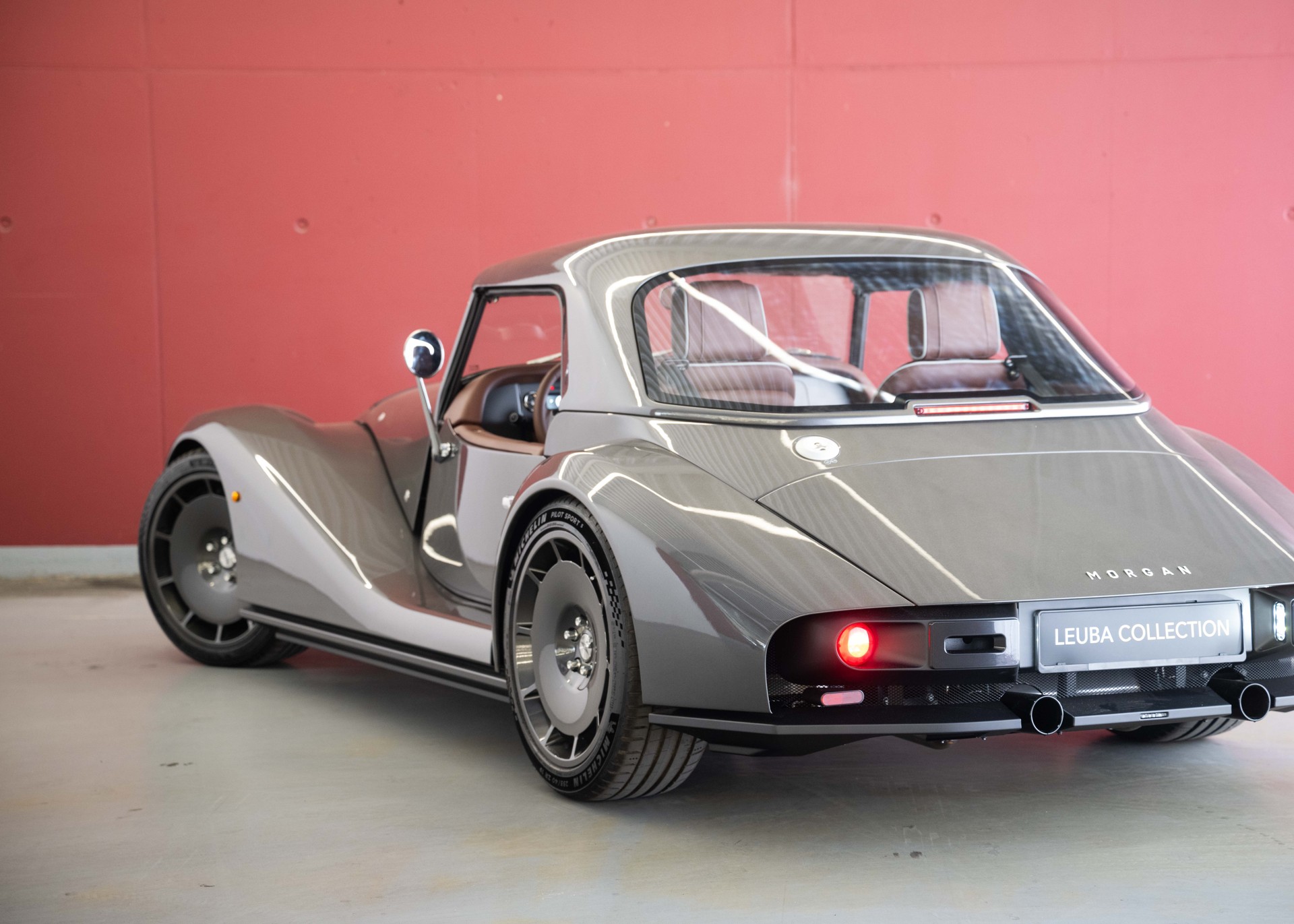 MORGAN Supersport 3.0 Bespoke (New Swiss car, special order, sports exhaust, hardtop, 30-month warranty)-image-10