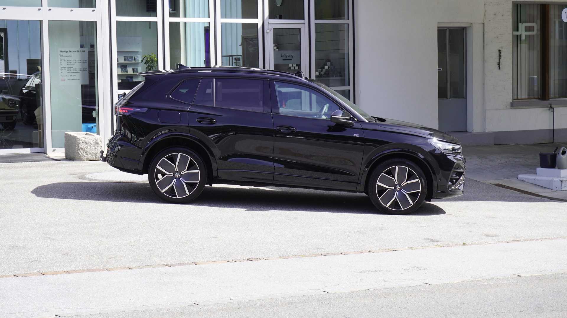 VW Tiguan 2.0 TSI United DSG 4Motion-image-6