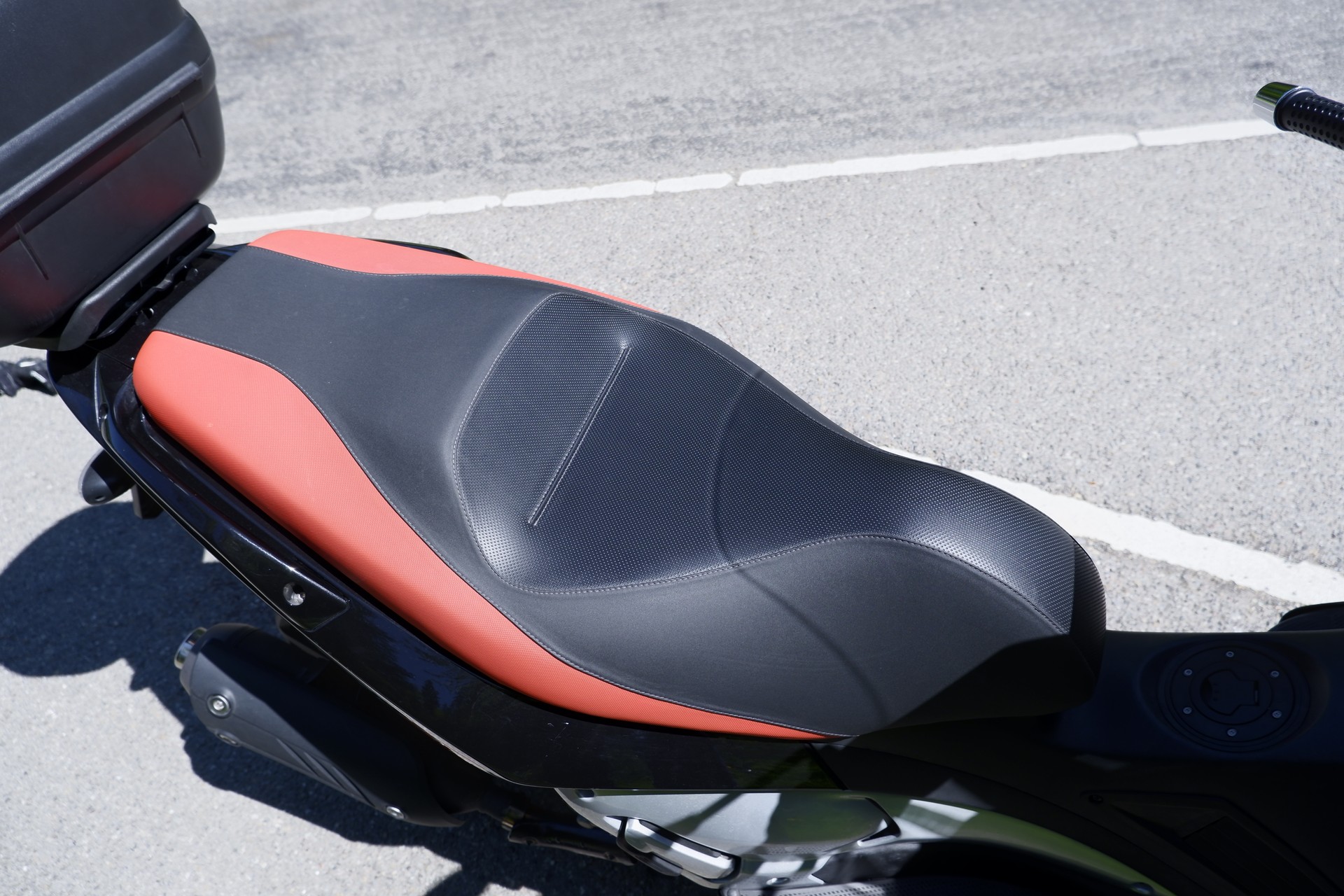 APRILIA SR Max 300-image-5