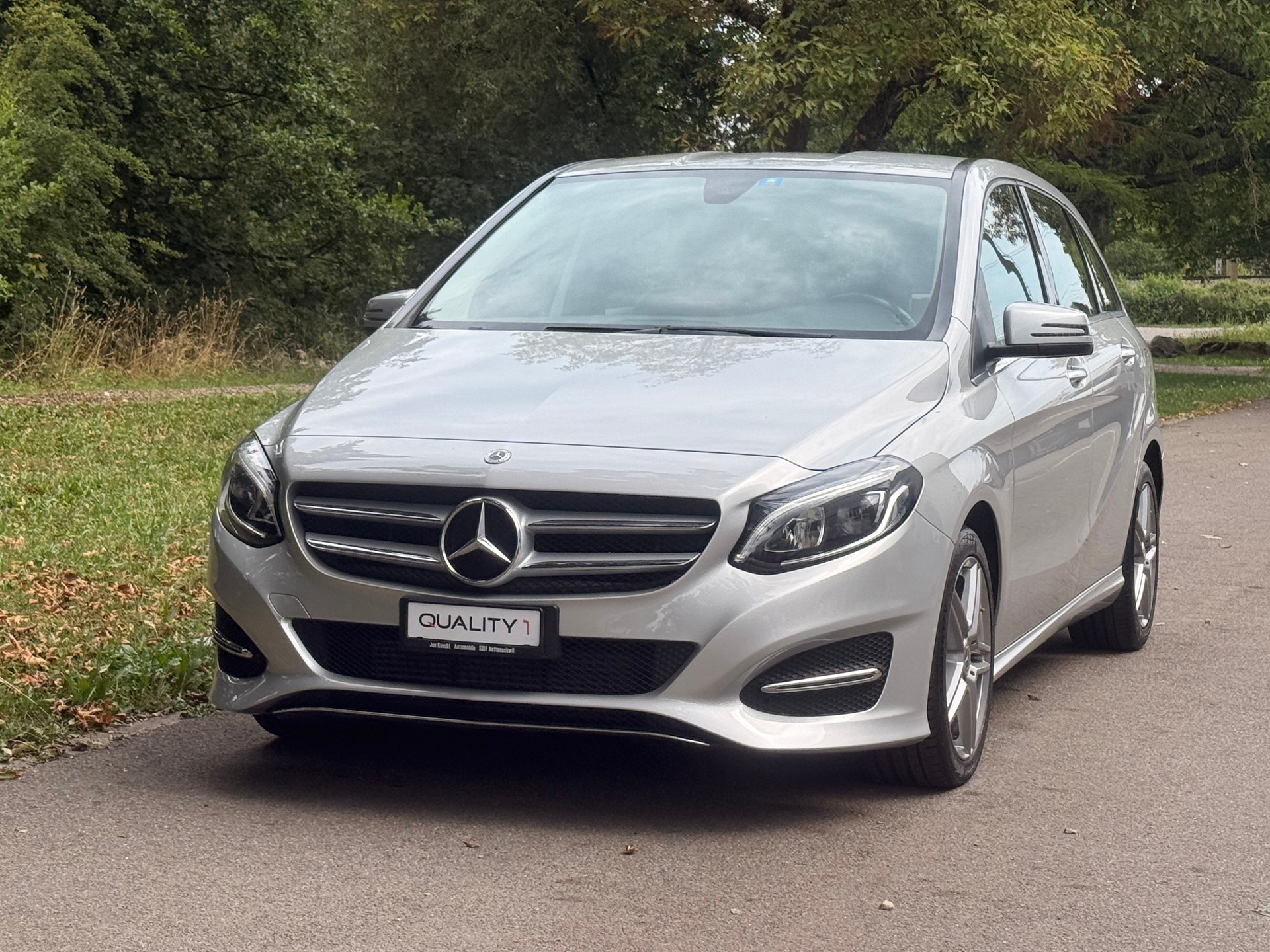 MERCEDES-BENZ B 200