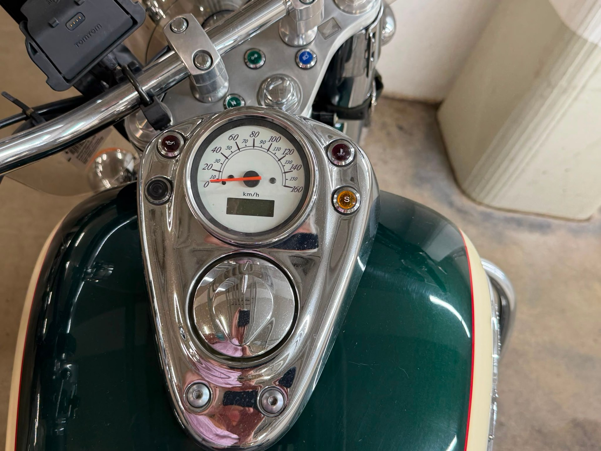 HONDA VT 750 C Shadow-image-6