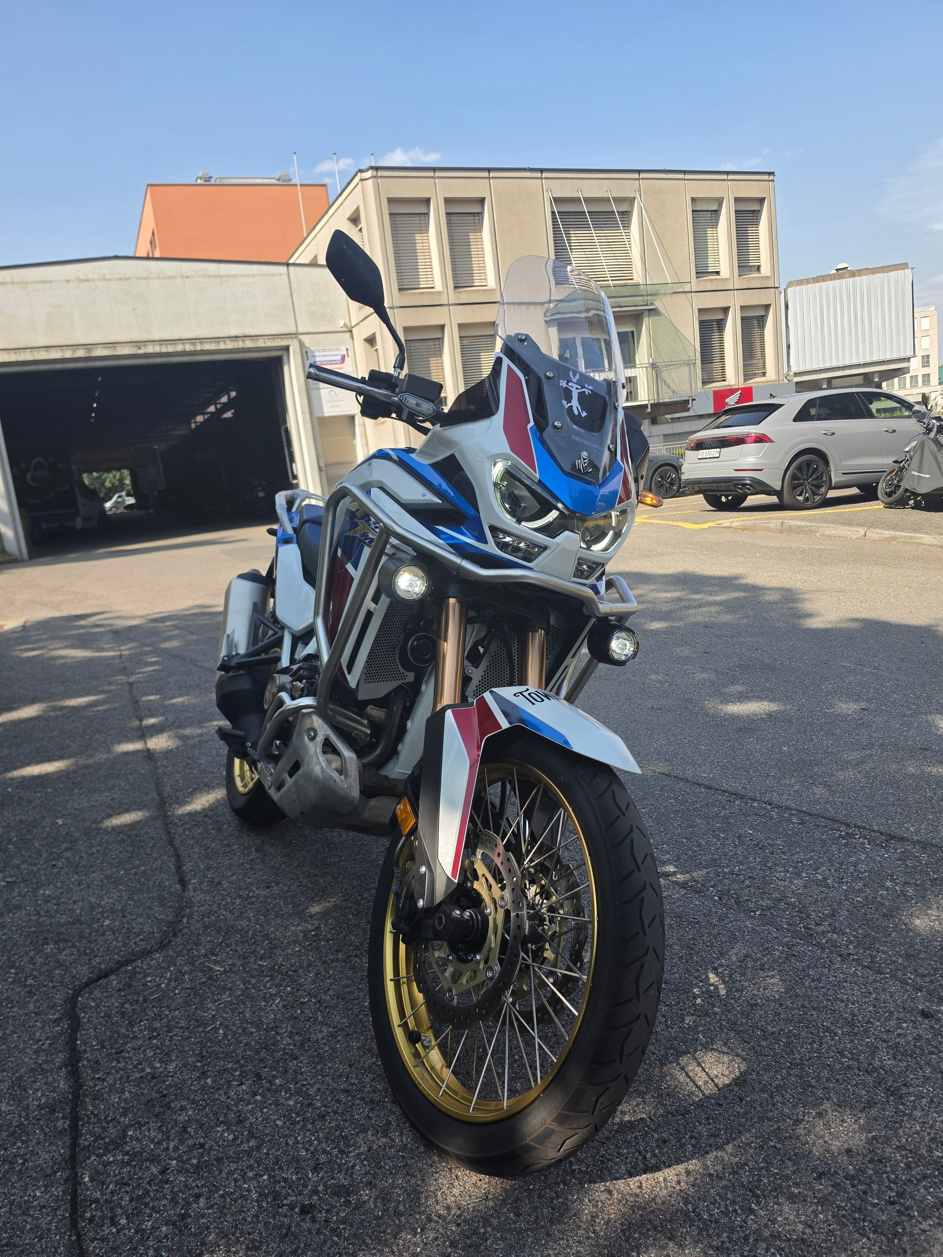 HONDA CRF 1100 DCT Africa Twin Adventure-image-2