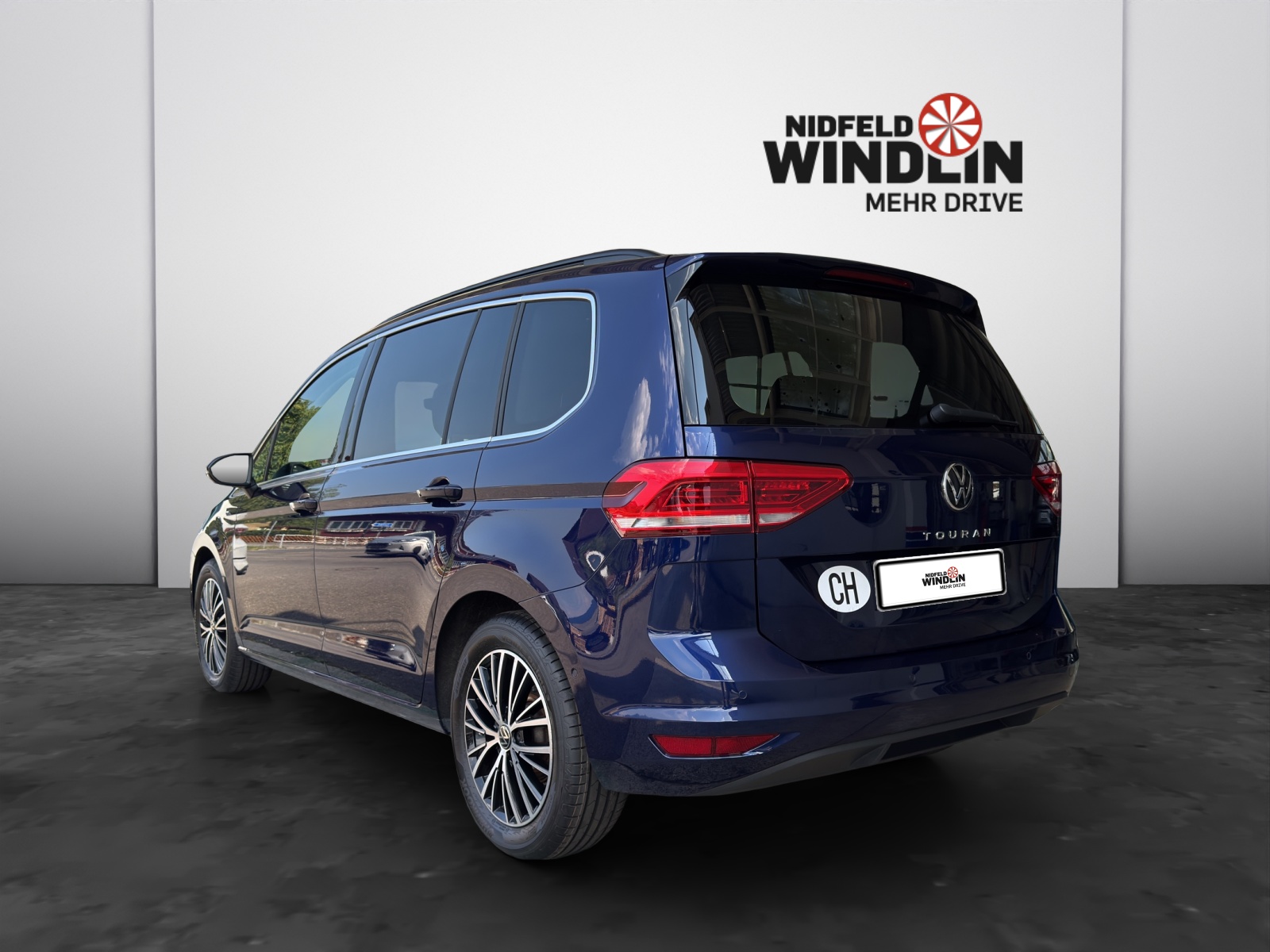 VW Touran 1.5 TSI Comfortline DSG-showroom-element-3