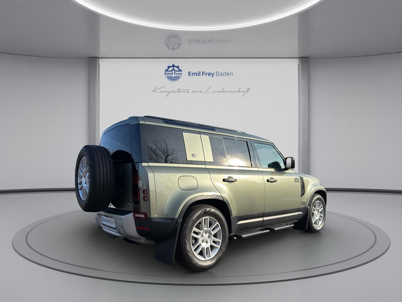 LAND ROVER Defender 110 3.0 D I6 250 mit Anhängerkupplung 3'500 kg-image-5
