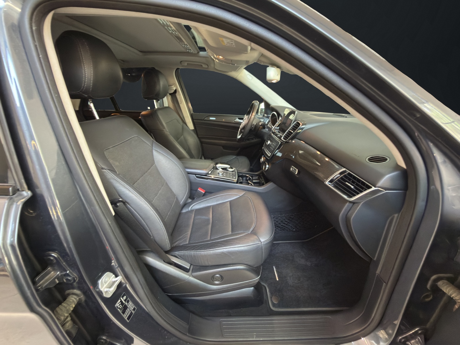 MERCEDES-BENZ GLE 500 Executive 4Matic 9G-Tronic AMG LINE-image-14