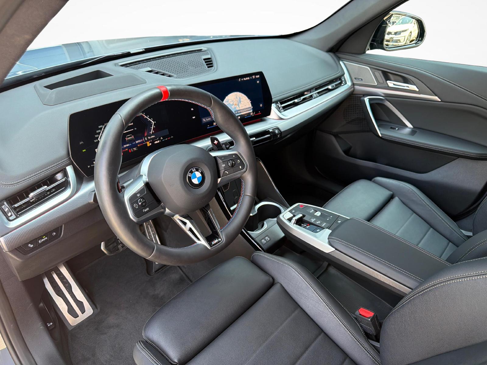 BMW X1 M35i-image-10