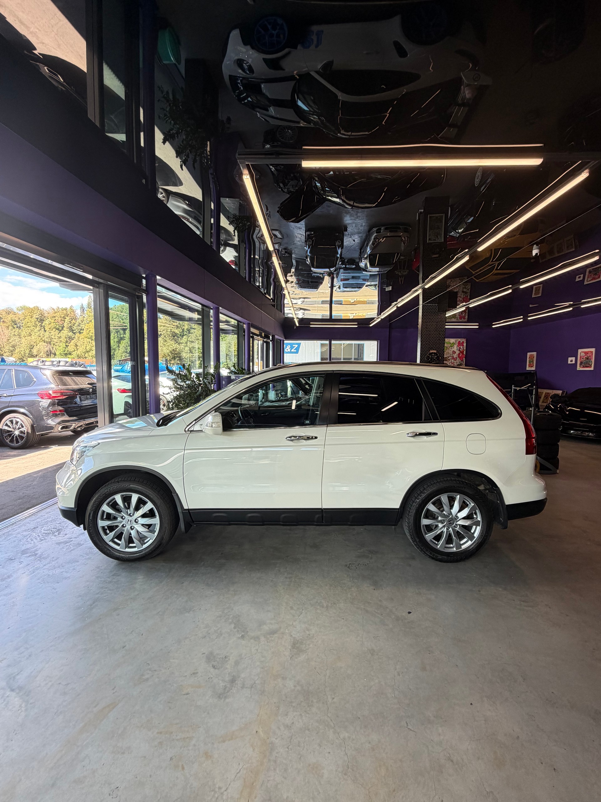 HONDA CR-V 2.0 4WD Executive Automatic-showroom-element-2