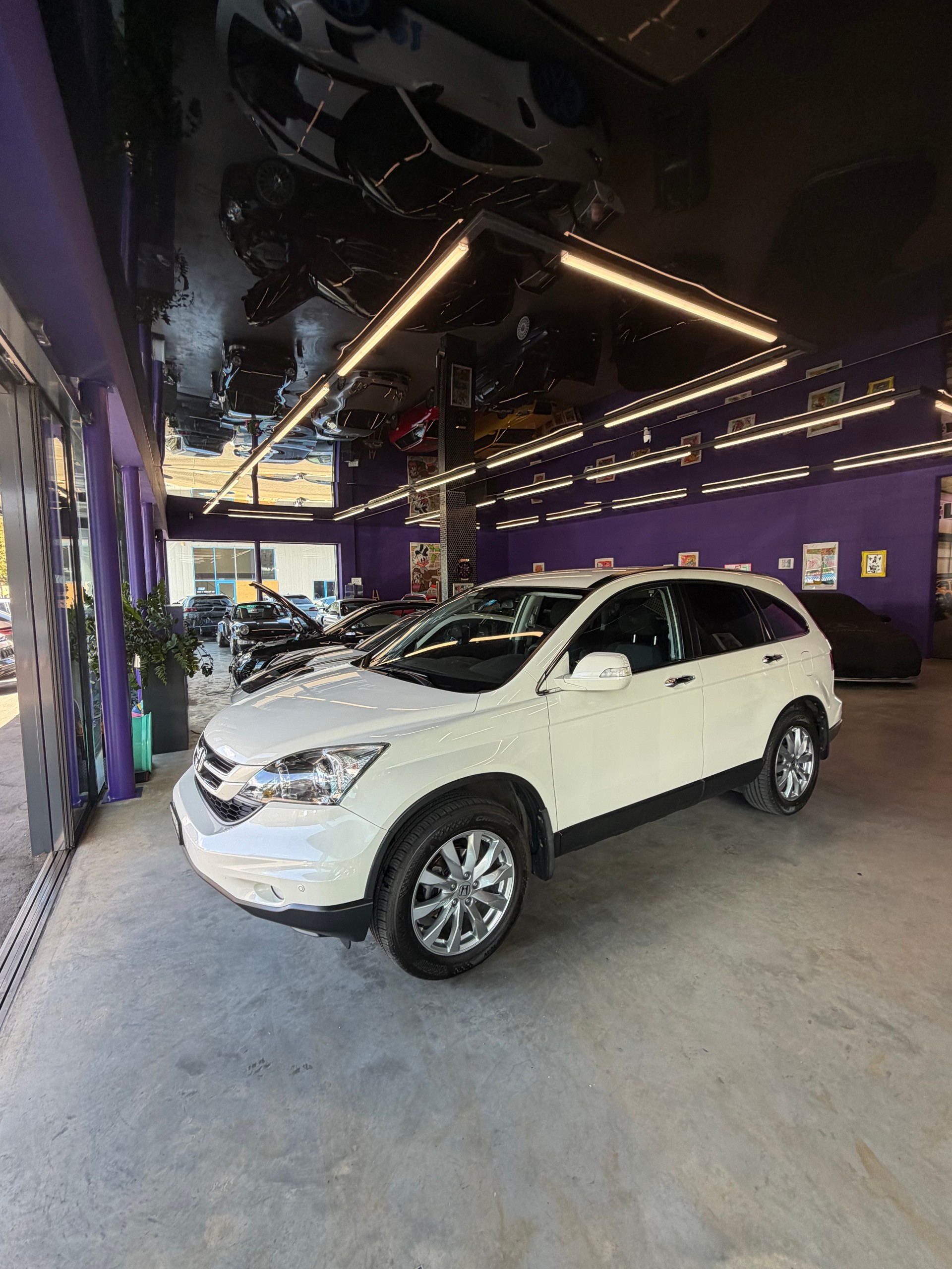 HONDA CR-V 2.0 4WD Executive Automatic-showroom-element-1