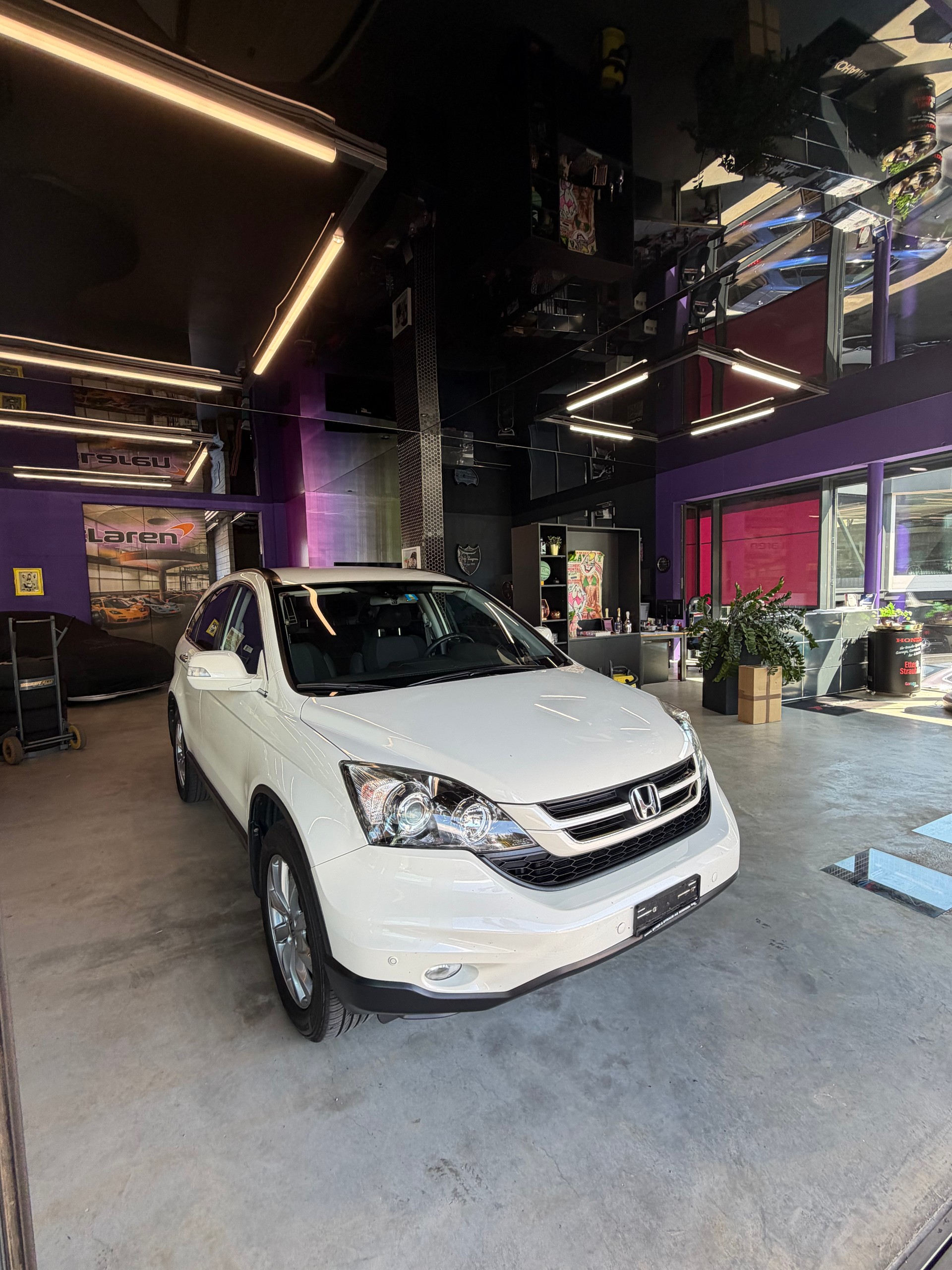 HONDA CR-V 2.0 4WD Executive Automatic-showroom-element-3