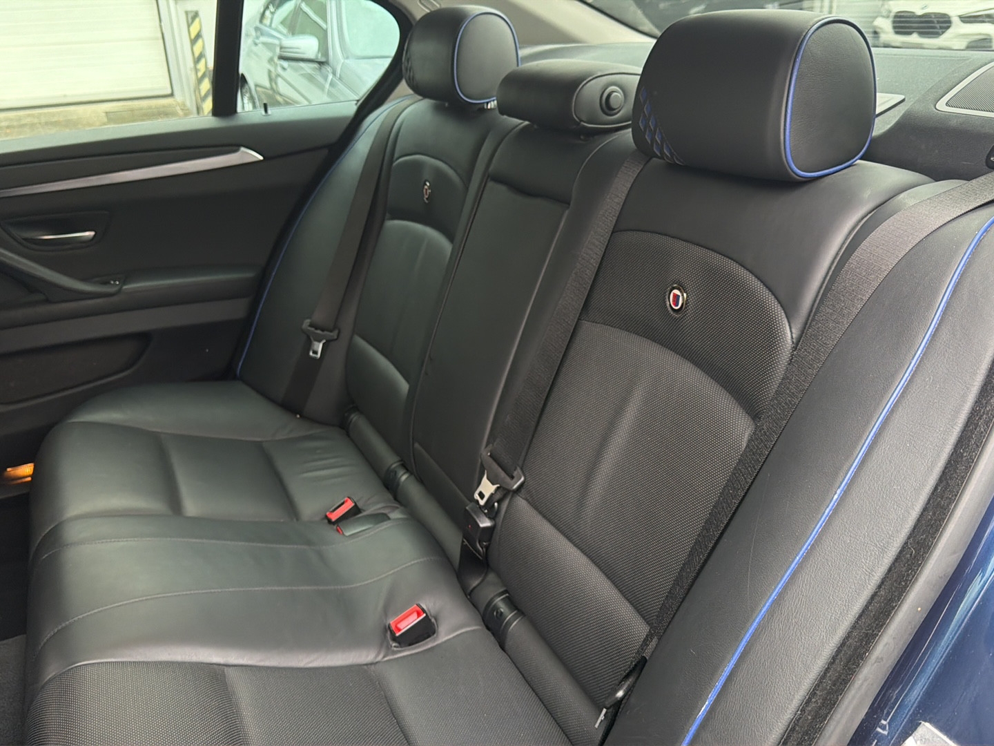 BMW-ALPINA D5 BiTurbo 3.0d Switch-Tronic-image-12
