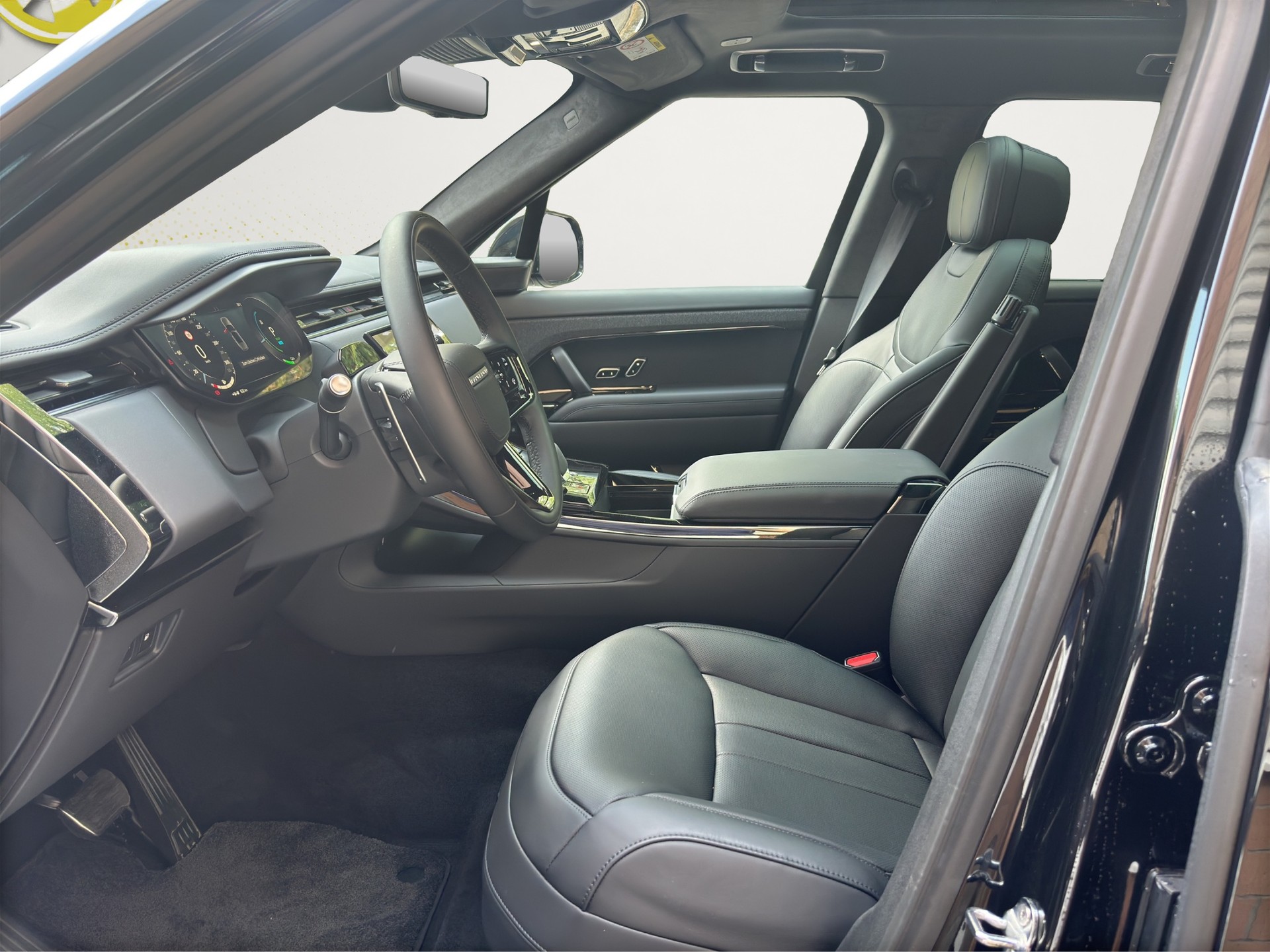 LAND ROVER RR Sport P550e Autobigraphy Black Pack 4x4 AHK-image-10