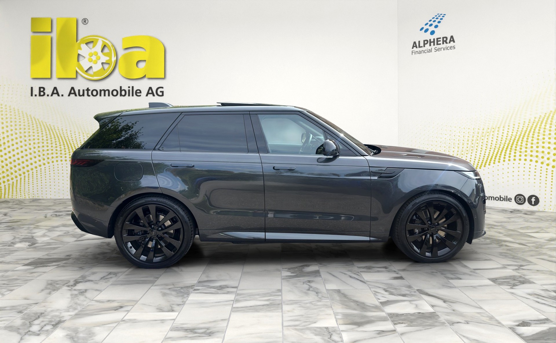 LAND ROVER RR Sport P550e Autobigraphy Black Pack 4x4 AHK-image-5