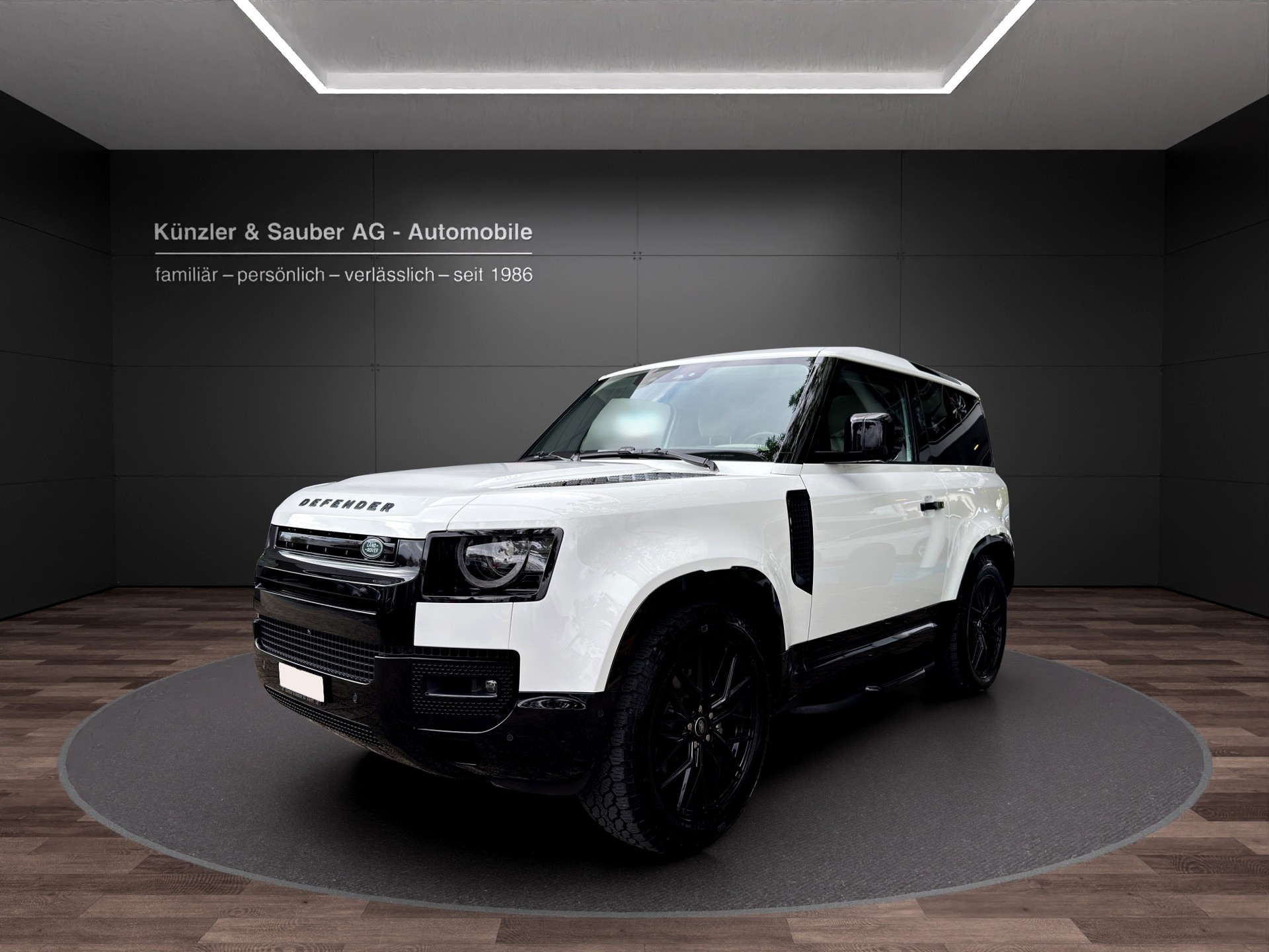 LAND ROVER Defender 90 3.0D I6 250 SE AT8