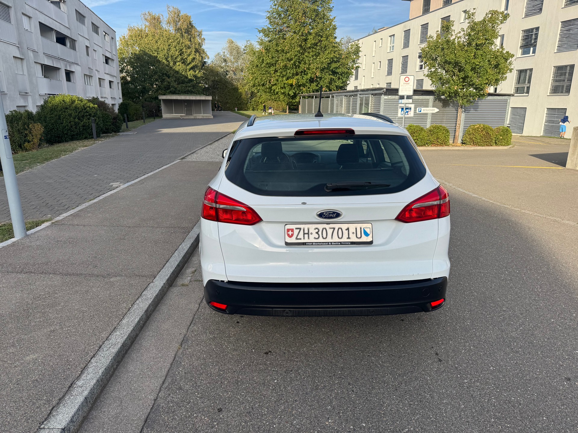 FORD Focus 1.5 TDCi ECOnetic Trend-image-2