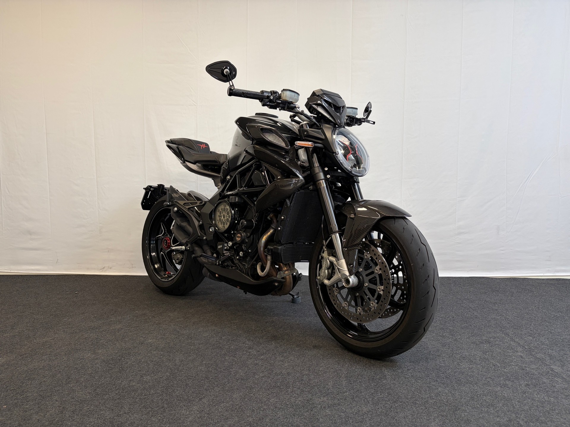 MV AGUSTA B3 Brutale 800 RR-image-2