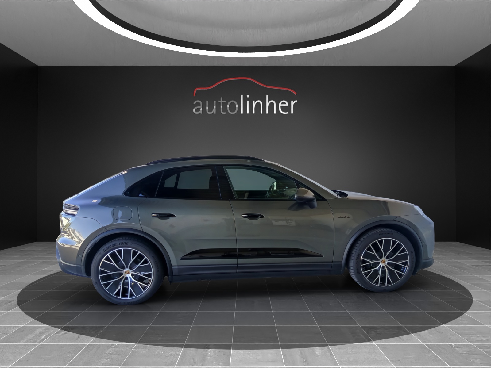 PORSCHE Macan 4-image-6