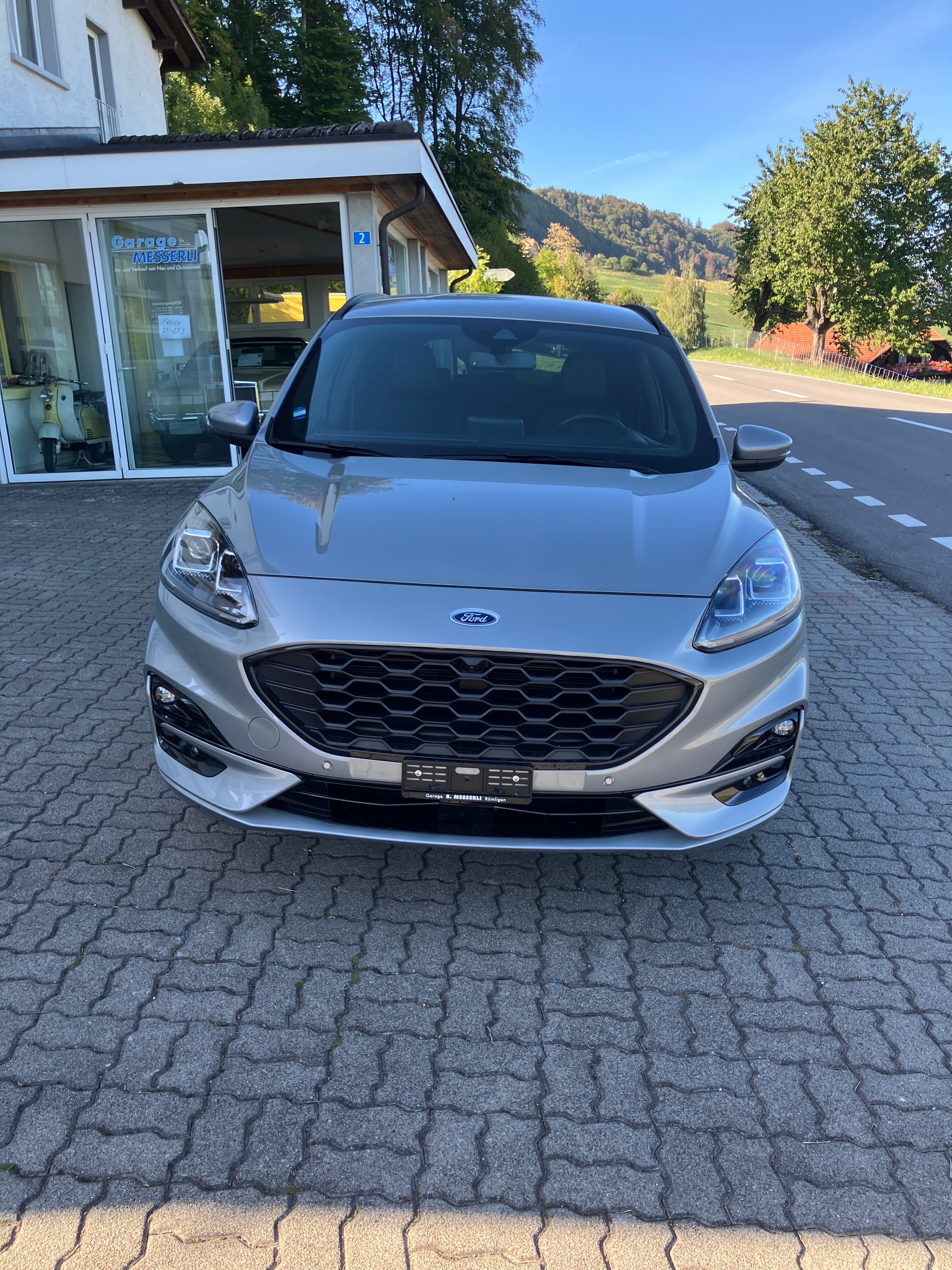 FORD Kuga 2.5 FHEV ST-Line X 4WD