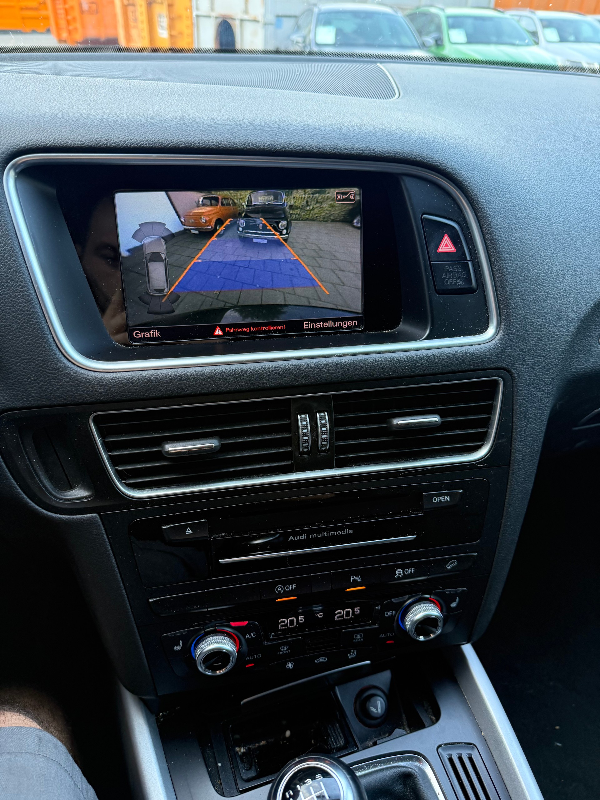 AUDI Q5 2.0 TDI-image-20