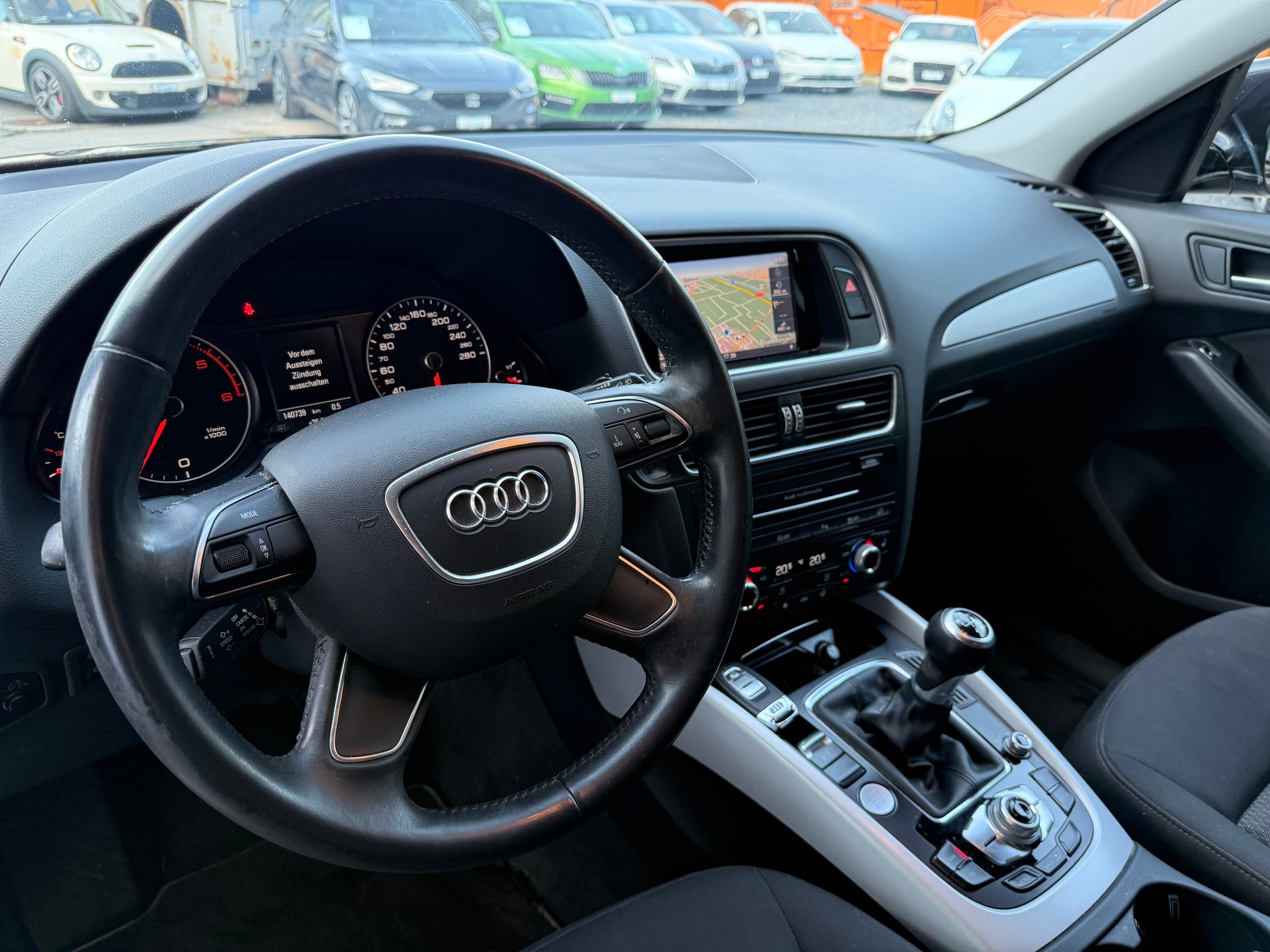 AUDI Q5 2.0 TDI-image-17
