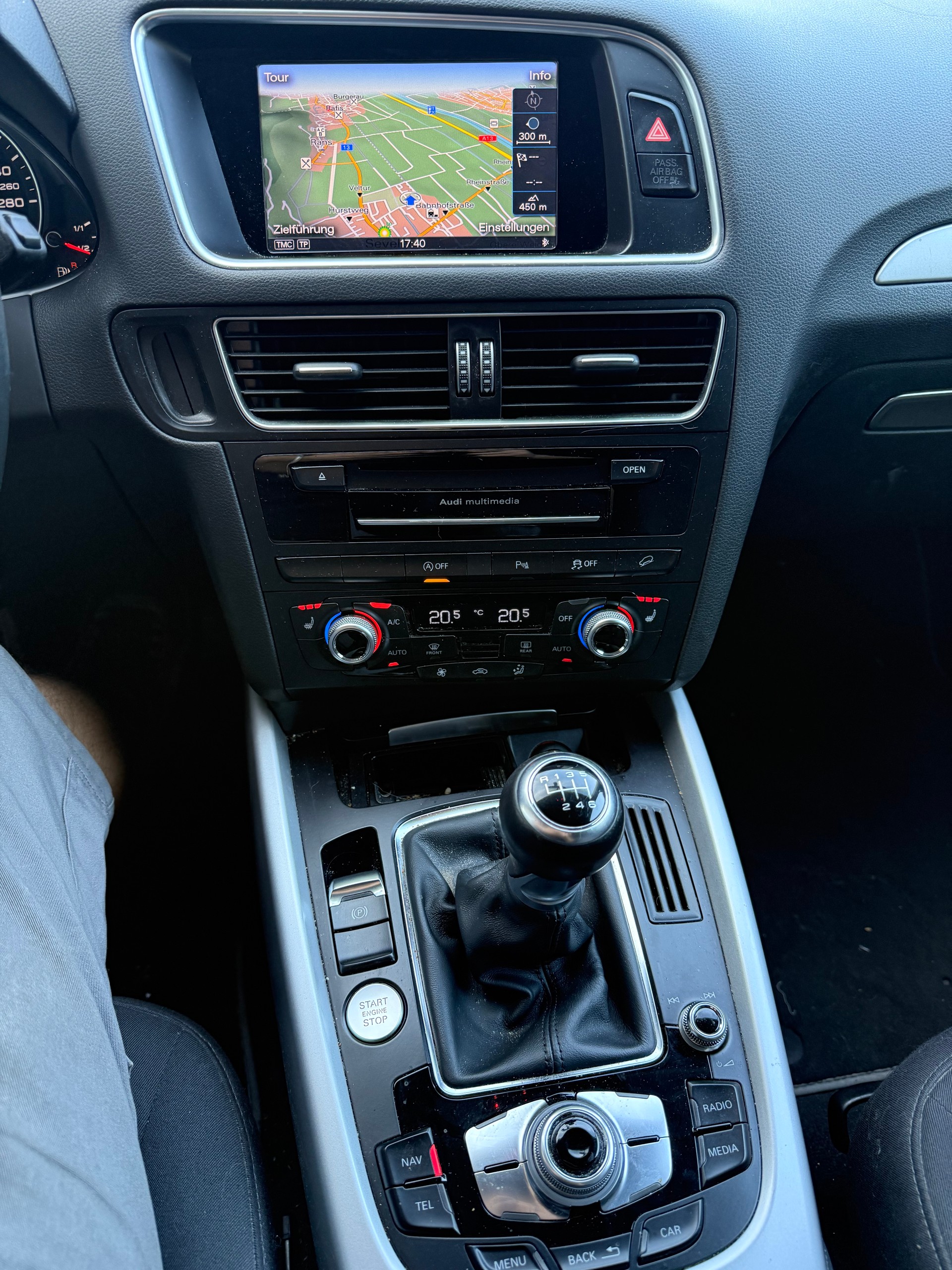 AUDI Q5 2.0 TDI-image-19