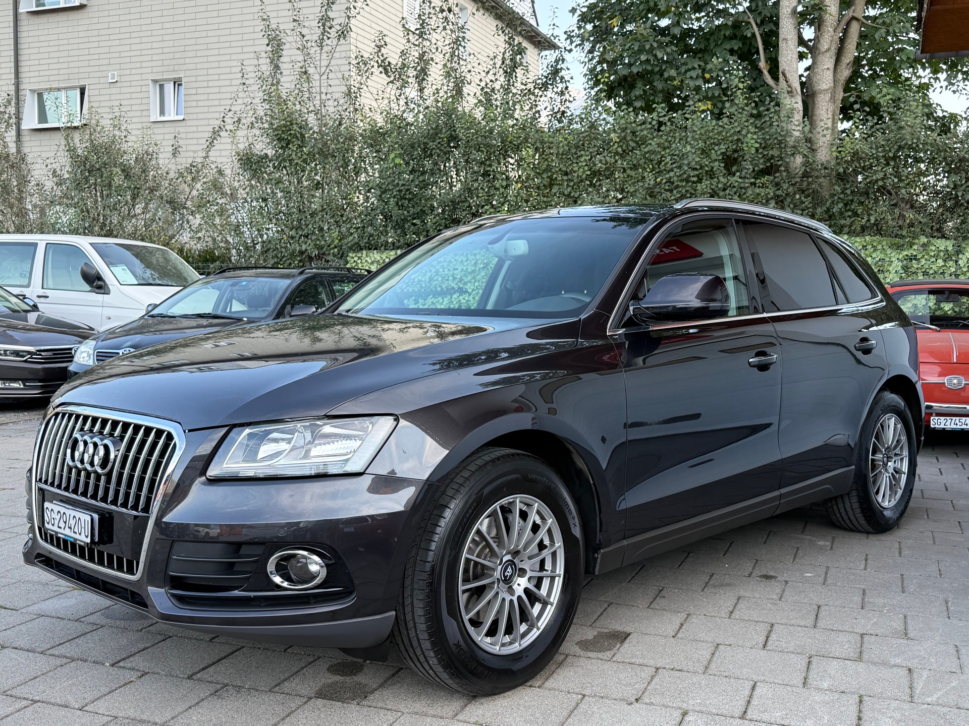 AUDI Q5 2.0 TDI-showroom-element-2