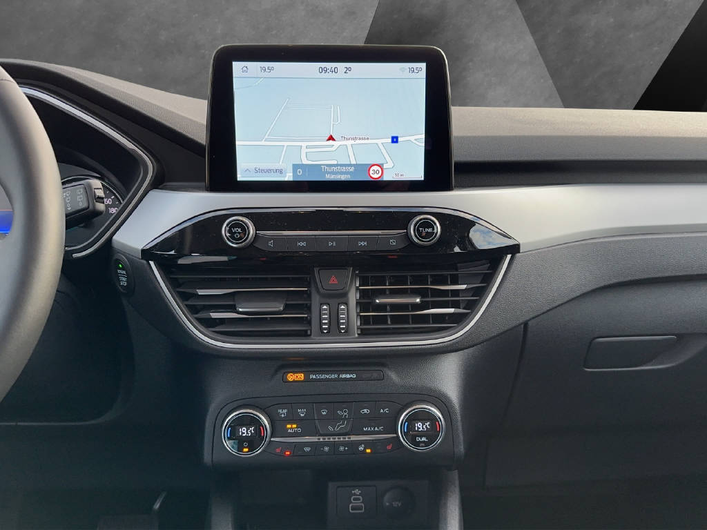 FORD Kuga 2.5 Plug-In Hybrid Cool & Connect-image-12
