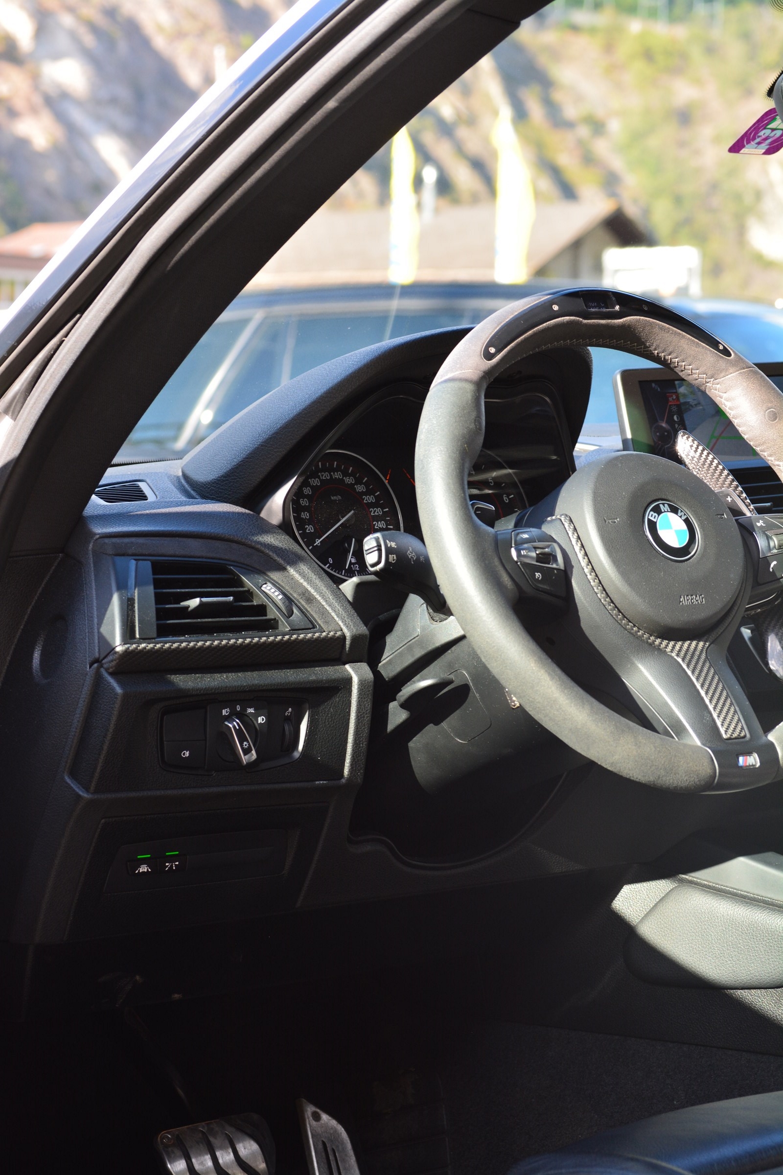 BMW M235i xDrive Steptronic-image-4