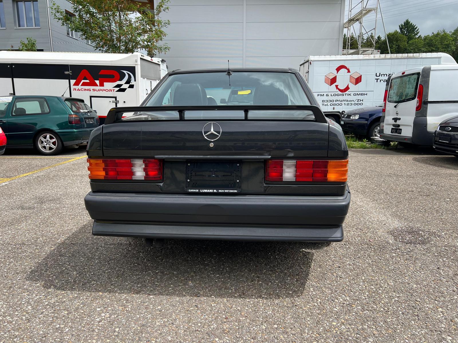 MERCEDES-BENZ 190 E 2.5-16 Automatic | Vollausstattung | Volllederausstattung in Schwarz | Elektrisches Schiebedach uvm.-image-5