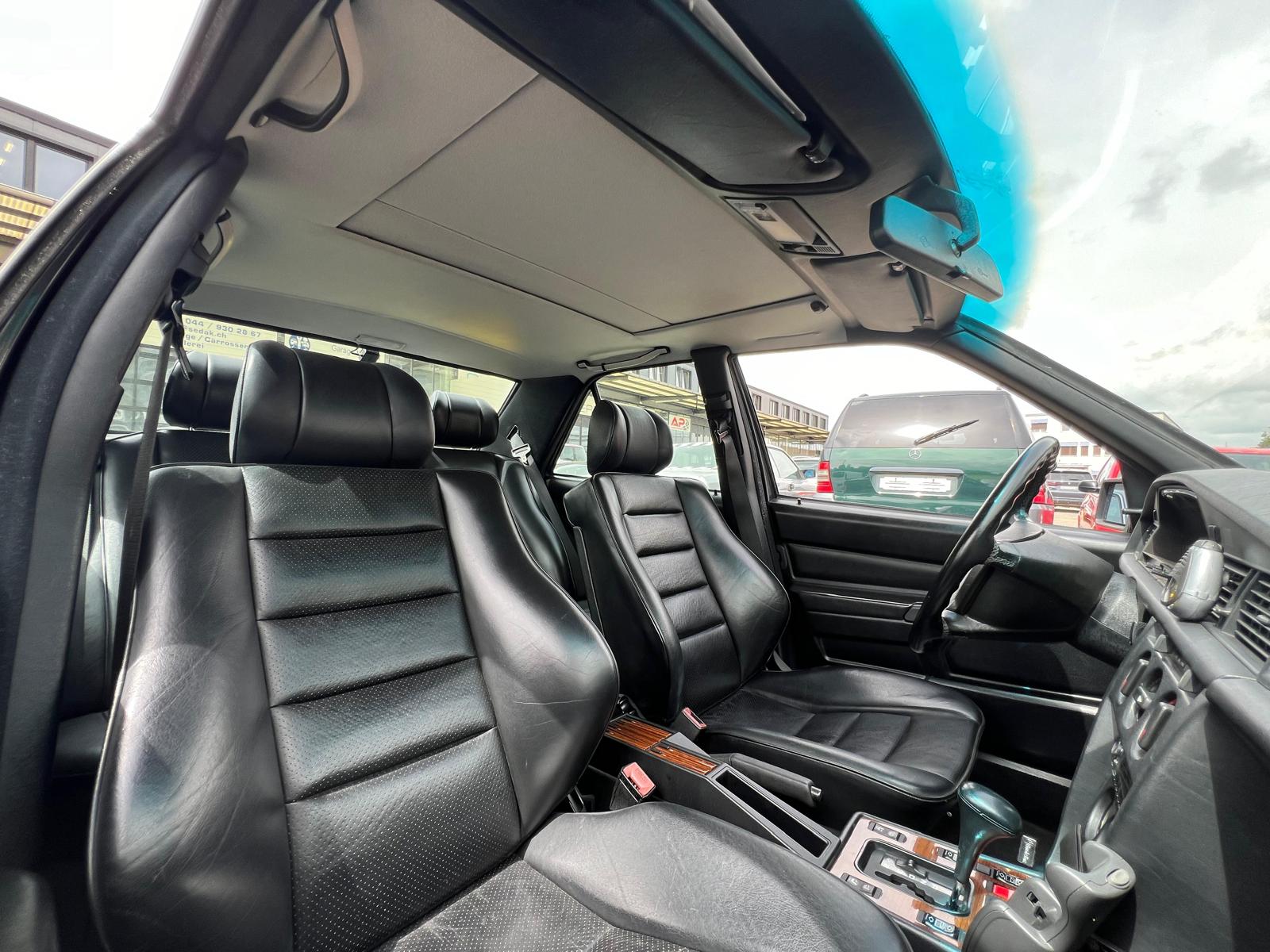 MERCEDES-BENZ 190 E 2.5-16 Automatic | Vollausstattung | Volllederausstattung in Schwarz | Elektrisches Schiebedach uvm.-image-11