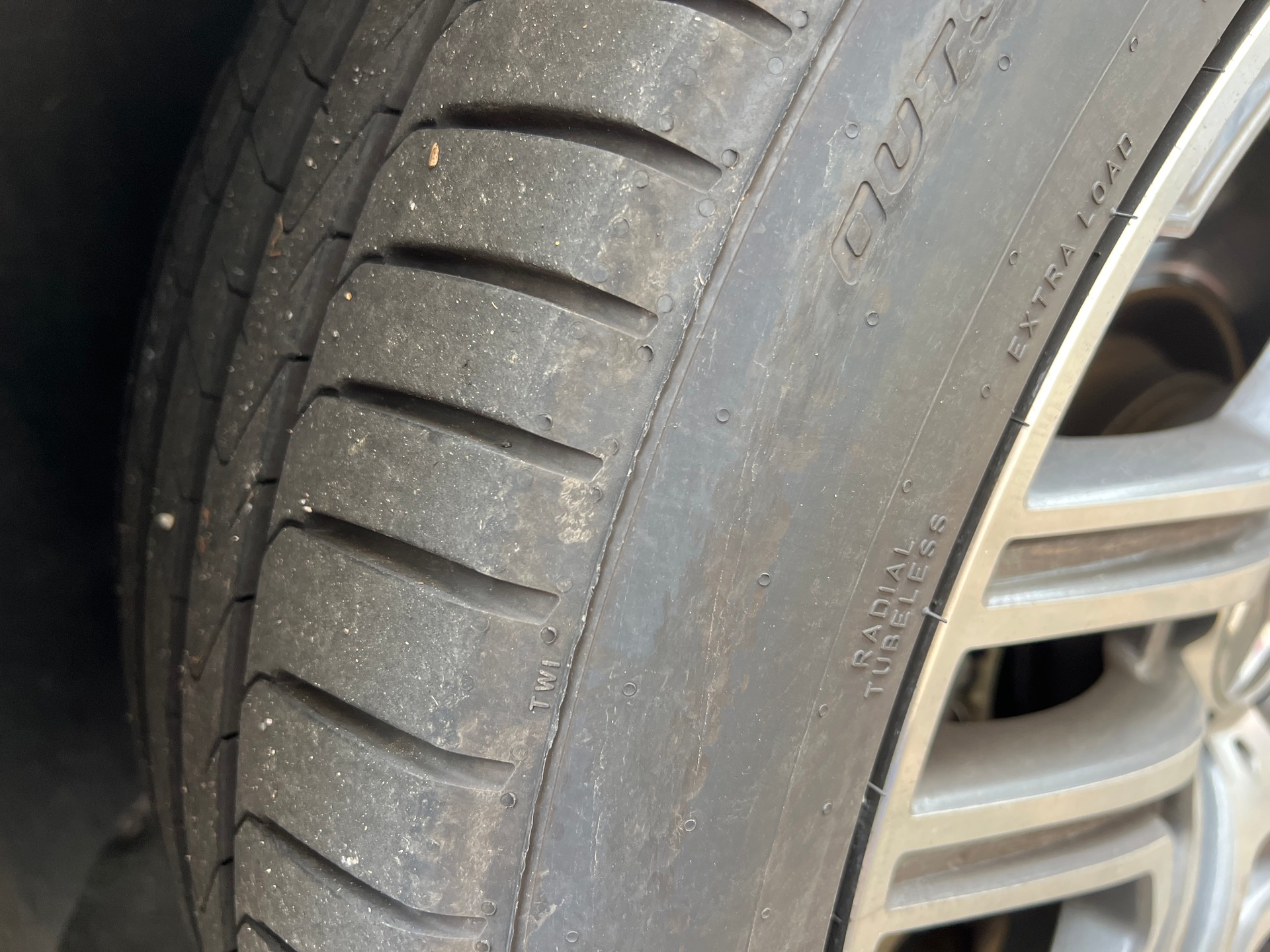 MERCEDES-BENZ ML 63 AMG 4Matic 7G-Tronic-image-9