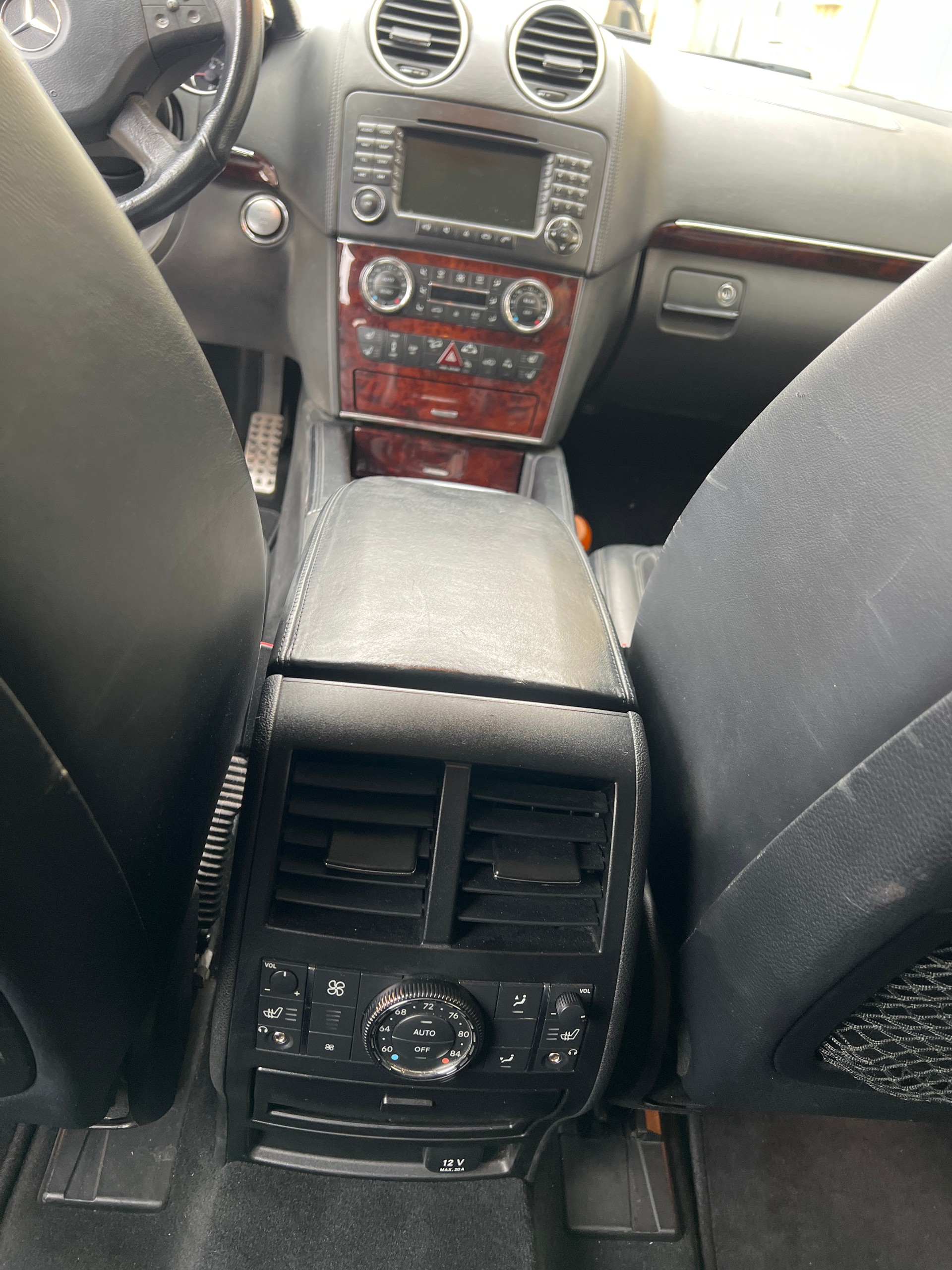 MERCEDES-BENZ ML 63 AMG 4Matic 7G-Tronic-image-7