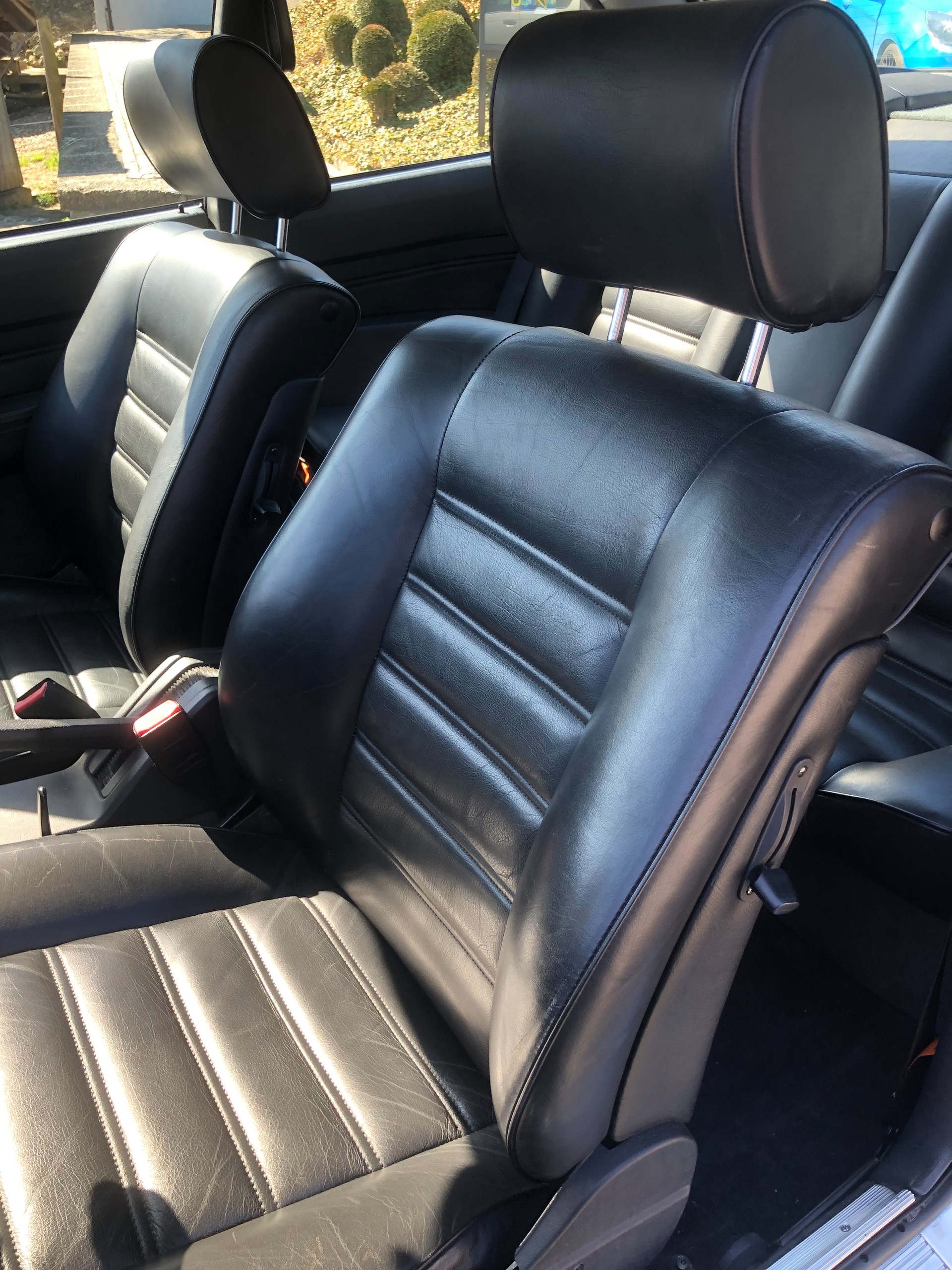 BMW 635 CSi-image-8