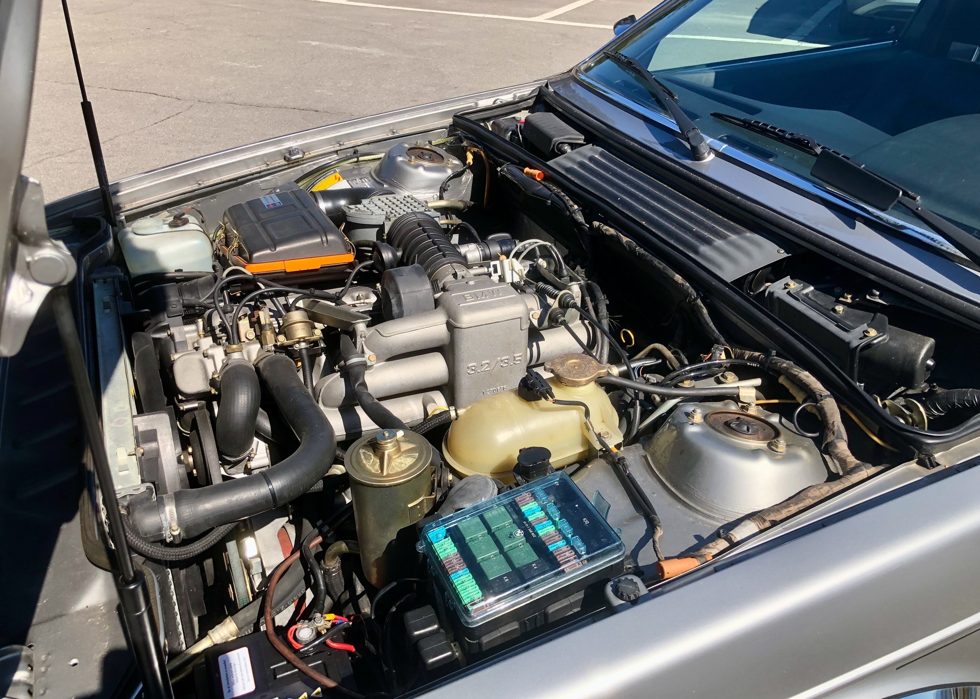 BMW 635 CSi-image-10