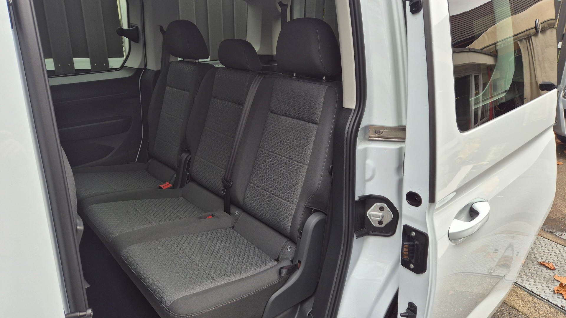 FORD Tourneo Connect 1.5 EcoBoost Titanium Automat-image-6