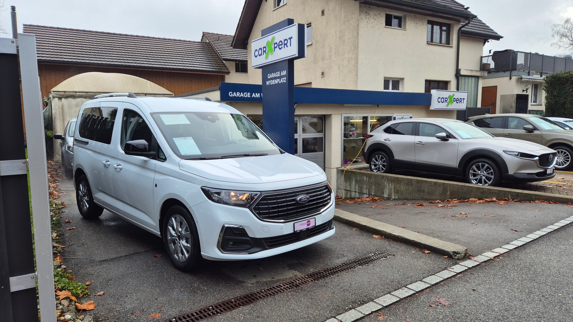 FORD Tourneo Connect 1.5 EcoBoost Titanium Automat