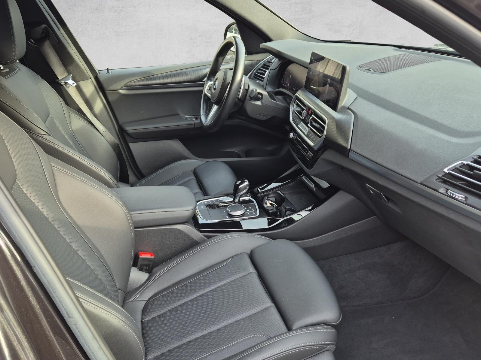 BMW X3 20d xDrive SAG-showroom-element-3