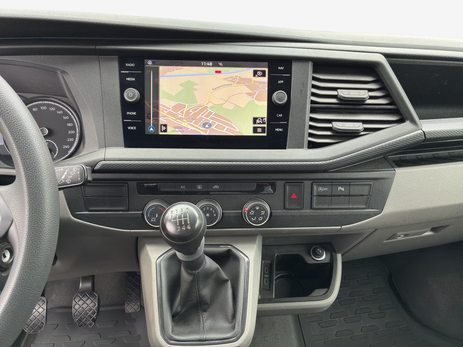VW T6.1 2.0 TDI 4Motion-image-10