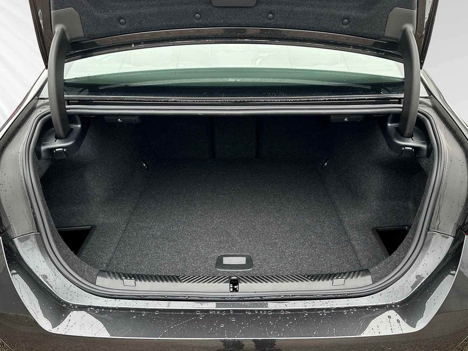 BMW i5 M60 xDrive-image-7