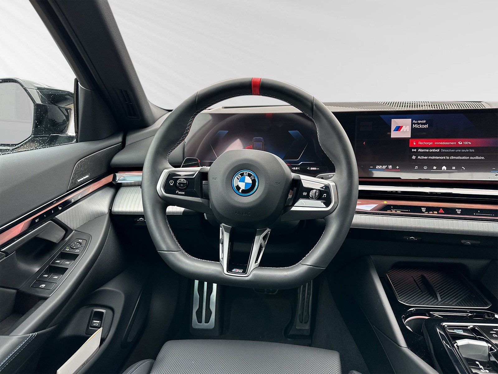 BMW i5 M60 xDrive-image-4