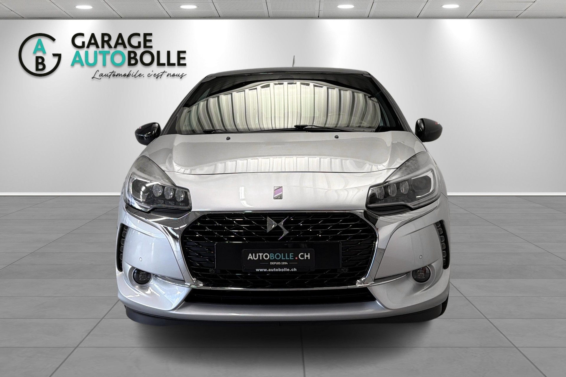DS AUTOMOBILES DS 3 1.2 PureTech SO Chic EAT-showroom-element-1