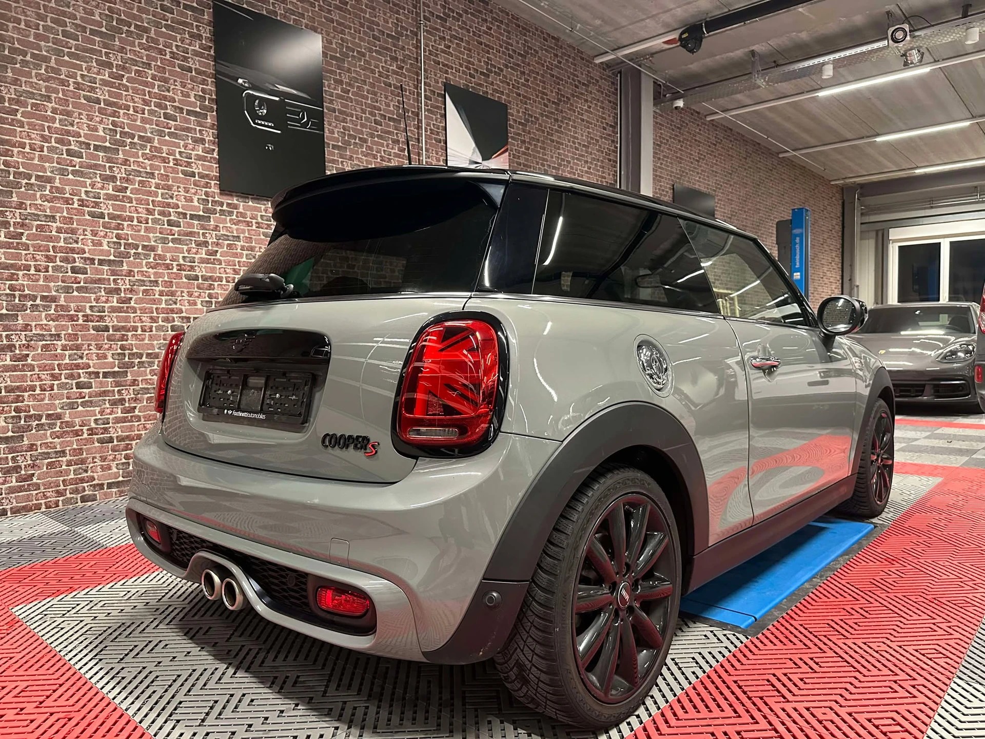 MINI Cooper S Steptronic DKG-image-5